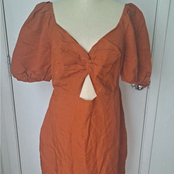 NWT FashionNova Puff Sleeve Dress - Picture 3 of 6